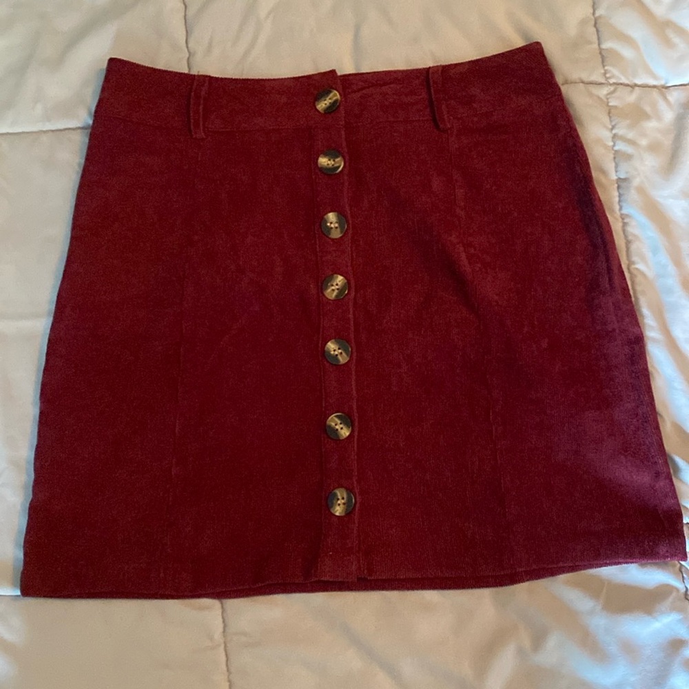 Medium corduroy burgundy skirt